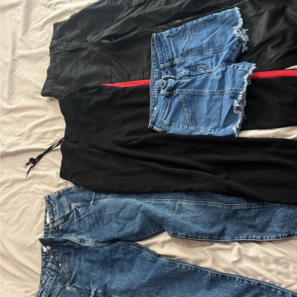 Bundle of 4 bottoms American Eagle Outfitters Blue Denim Jeans for women